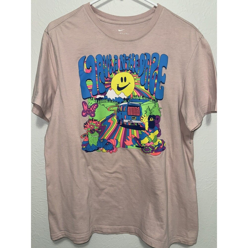 Nike Men’s Graphic T-Shirt Pink Medium Regular “Have A Nike Daze”